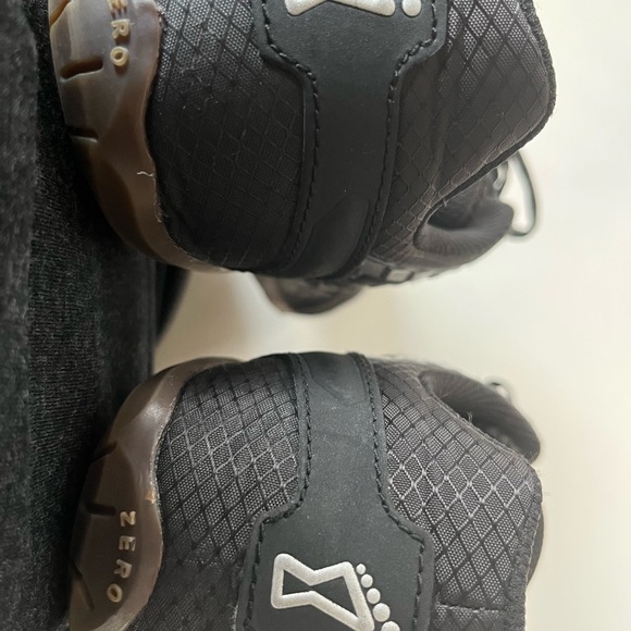 Womens Trainer shoe. Inov-8 Bare Natural Fit series. Black Size 10. - Picture 3 of 7